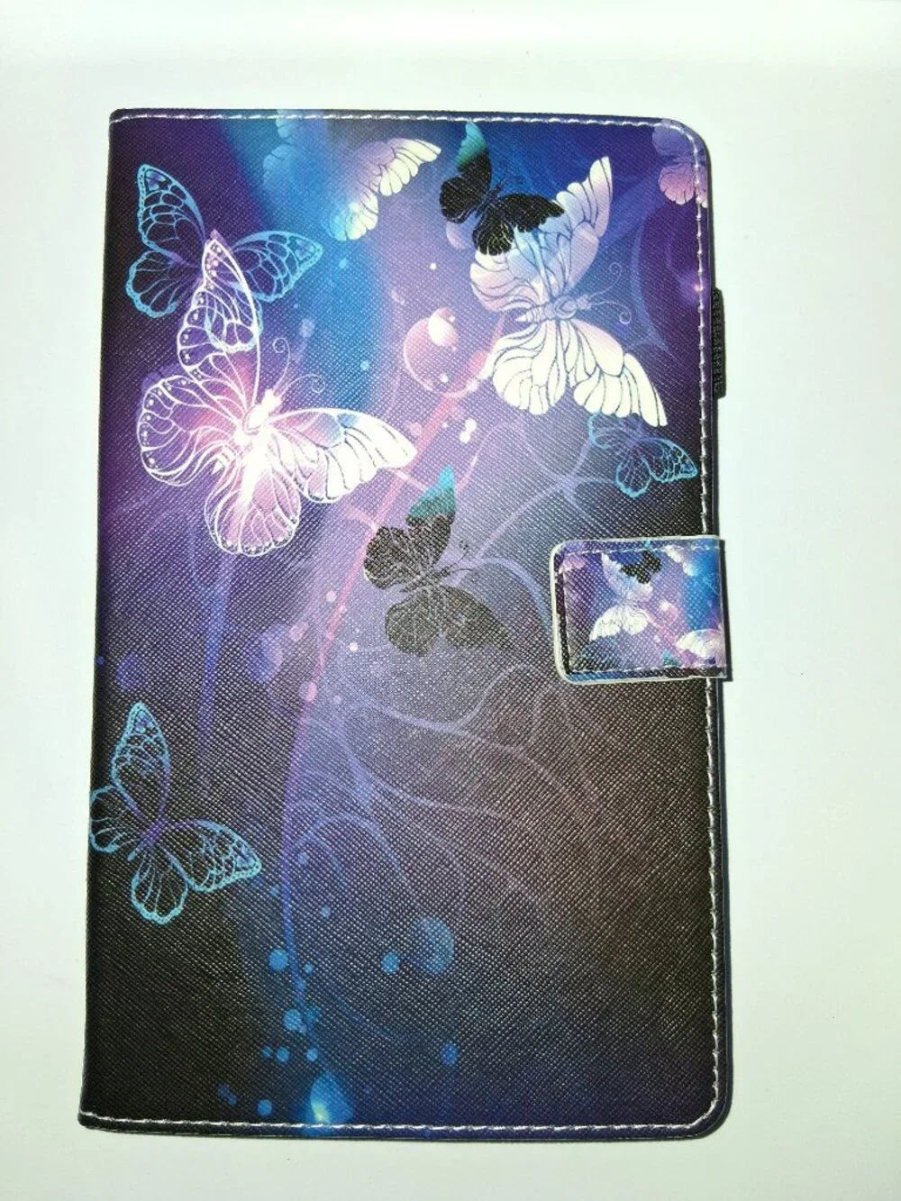 Butterfly-patterned Folio Tablet Case /iPad 9th/8th/7th Generation Case 10.2 in